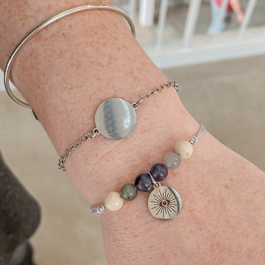 Photo cliente portant FLEUR DE VIE | Bracelet en acier inoxydable