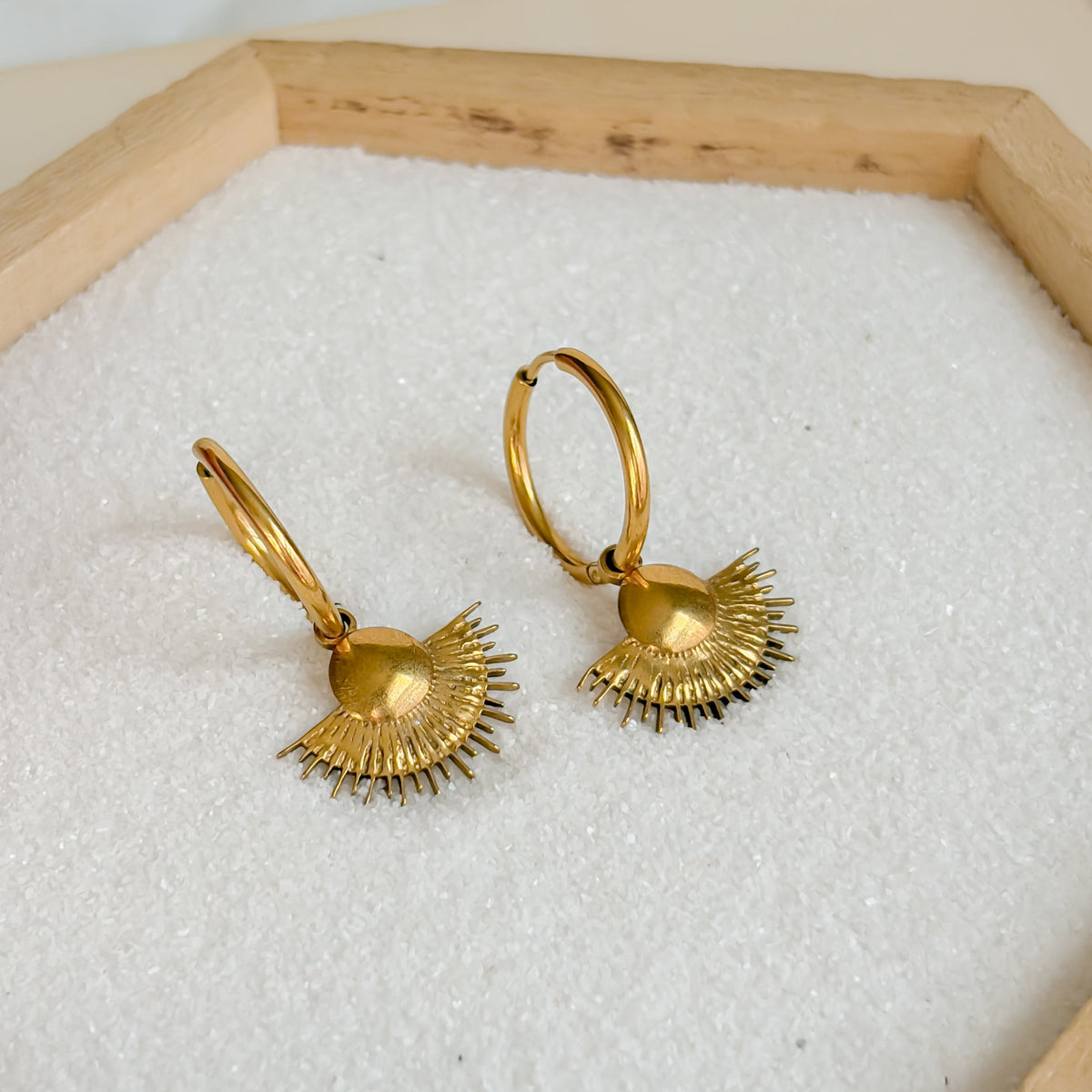 Créoles Midi dorées avec pendentif en forme de soleil