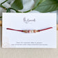 Bracelet cordon personnalisable Doux Souvenir en acier doré, sans breloque, montrant sa version minimaliste.